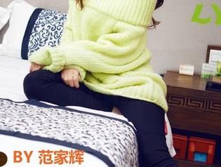 推女神 – 白衬衫的曲线：施忆佳私拍总是带点新鲜感