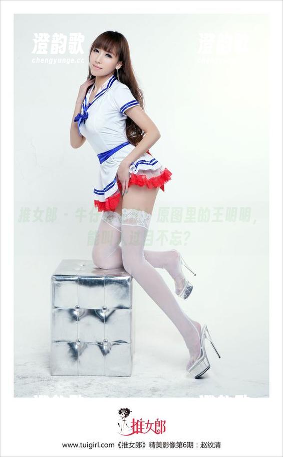 推女郎 - 牛仔裤私拍！原图里的王明明，能叫人过目不忘？