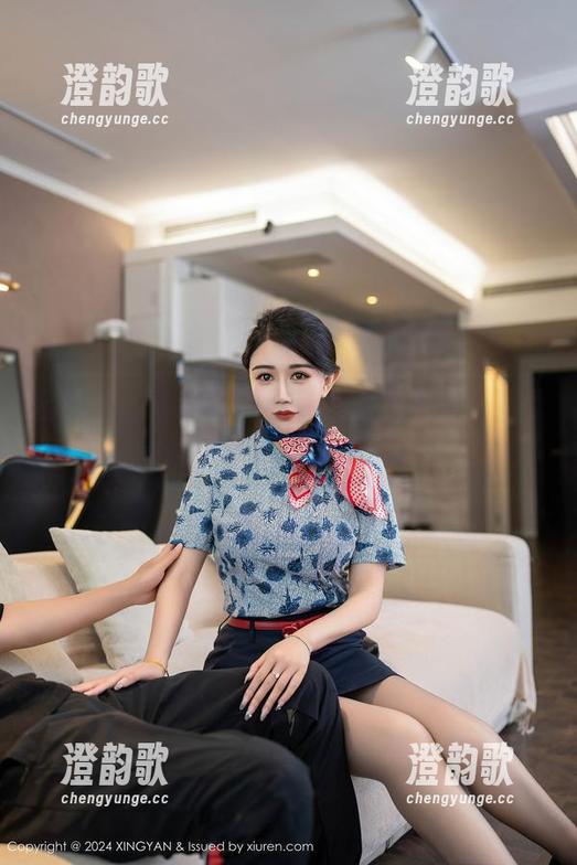 星颜社 - 看易阳Silvia的全套写真，温柔得像是不小心掉进了梦里