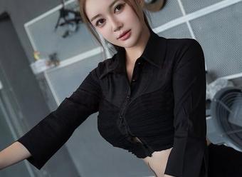 星颜社 – 最新图包里的李丽莎，究竟是可爱还是惹人爱？