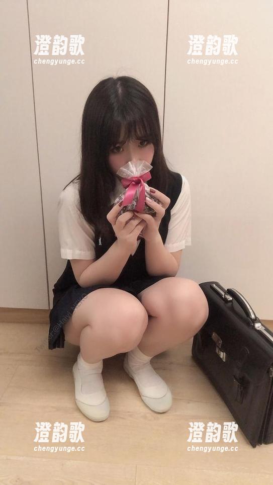 纯情与傲娇的结合，是一只废喵了御姐写真美图能把你迷