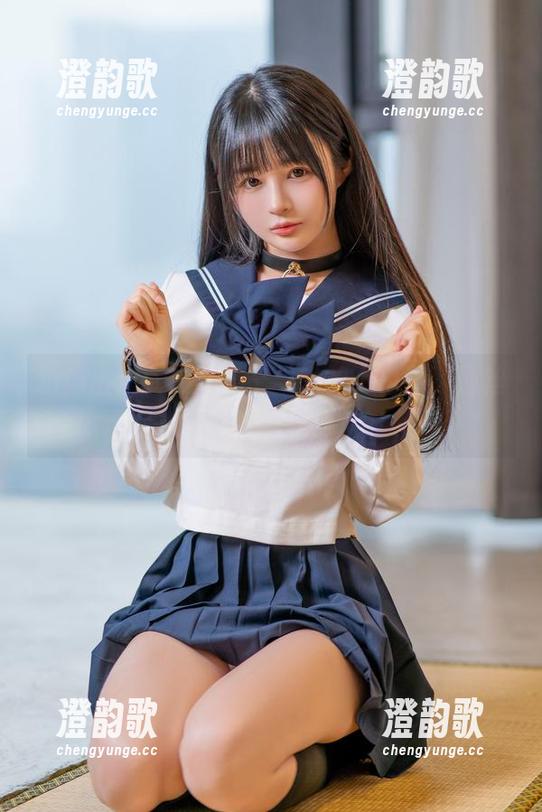 精选出炉：樱井宁宁与她的小白猫，蕾丝内衣配得上这么嗨的！