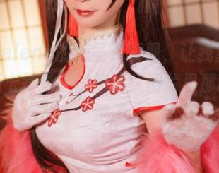樱落Selena的无圣光表现，让我重新燃起对斯卡蒂泳装的热情，图片里那种洒脱，绝了。