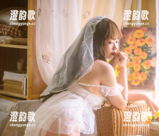 在渡边早季Saki的作品中，婚纱竟然成了岁月的流转者