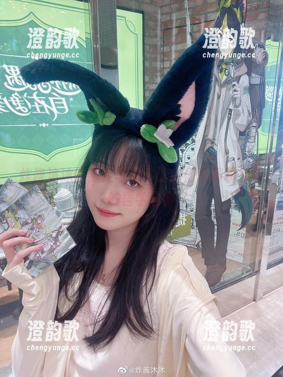 炸酱沐沐的裸足写真，让我们来聊聊脚印的哲学合集