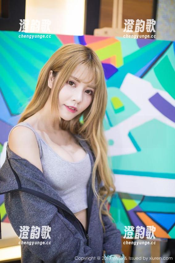 爱蜜社 - 美图分享：泥鳅鳅与蕾丝的轻松调情