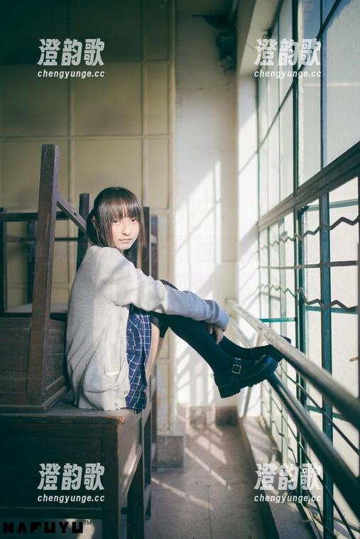 神楽坂真冬比基尼秀，图集更新，让我们一起抗寒！