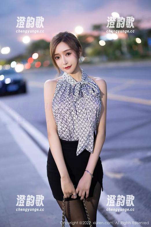 秀人网 - UU阿文的校服合集：下载前请准备好纸巾，哈哈，一会儿要怀旧了！