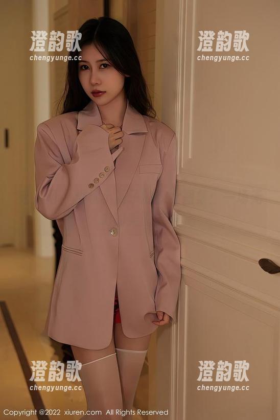 秀人网 - 樱桃小阑子的少女图集：一场无力的美丽抗争