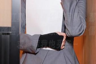 秀人网 – 江真真全套丝袜写真，那腿的线条、那张脸，光是想象就像在看偶像剧，求推荐我也买条～