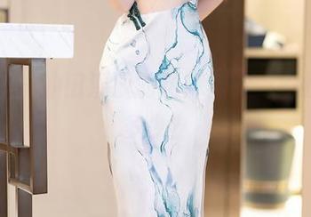 秀人网 – 油田溪溪的花嫁资源，婚纱能卖多少？
