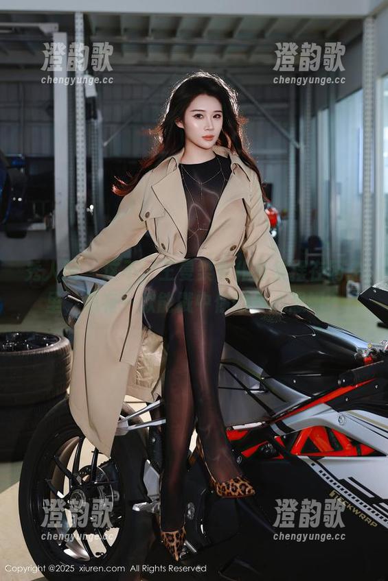 秀人网 - 这不，王曼柔女仆合集摆在网盘里，总有一款能戳中你的小心思吧？