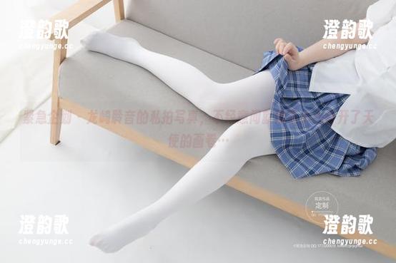 紧急企划 - 龙崎聆音的私拍写真，不经意间就像不小心打开了天使的画卷…