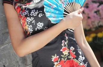 美媛馆 – 王馨瑶的制服写真更新，又是一次心灵悸动，这创意也太让人佩服了吧！
