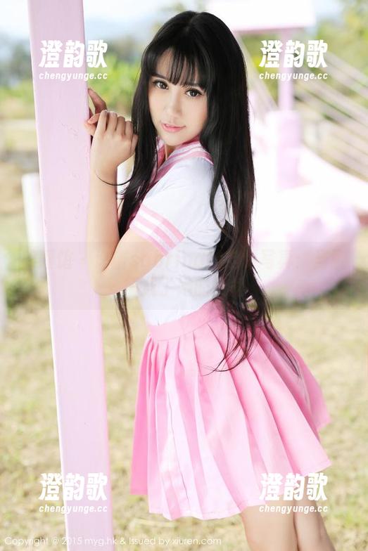 美媛馆 - 许诺sabrina的定制写真：当剧情成了她的长裙