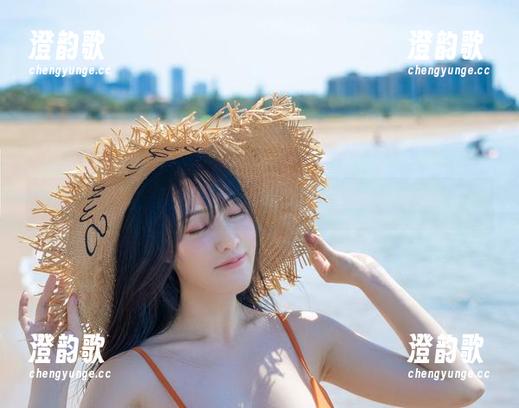 不只是眼镜，脱尾巴Mizuki写真集你可下载得很！