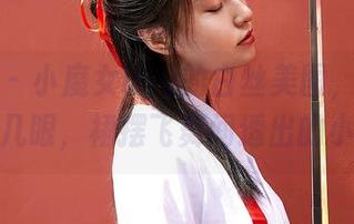 蜜桃社 – 小魔女lily的白丝美图，真是让人多看几眼，裙摆飞舞间透出的小心思。
