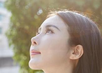 蜜桃社 – 王老五看了韩贝贝的旗袍，原图给人一种即视感，难道是我该变了吗