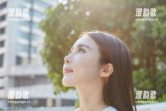 蜜桃社 - 王老五看了韩贝贝的旗袍，原图给人一种即视感，难道是我该变了吗