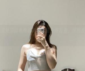 微密圈 – 铁锤姐姐的私房秘籍：粗腿白得发光，原图直击你的审美！