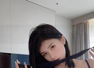 微密圈 – 私拍合集：阿色的女仆妆扮，似乎让人思绪飘远了。