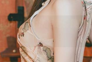 鹿八岁baby，无法拒绝要挟的高清cos美术。