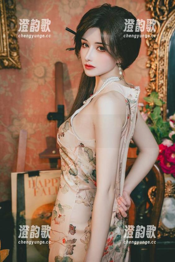 鹿八岁baby 鹿八岁baby,无法拒绝要挟的高清cos美术。