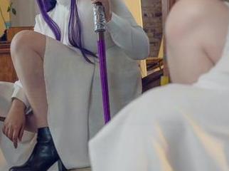 这些兔女郎和麻花麻花酱一样不要命，精选毒蛇写真集你怎么看？