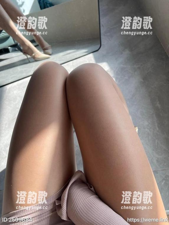 黑饱宝 微密圈 - 免费下载黑饱宝的连衣裙,想想都刺激,期待吧!